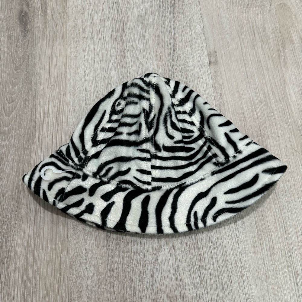 NWT Kids Gymboree Baby Zebra Print Hat Black White 6-18M Animal Print